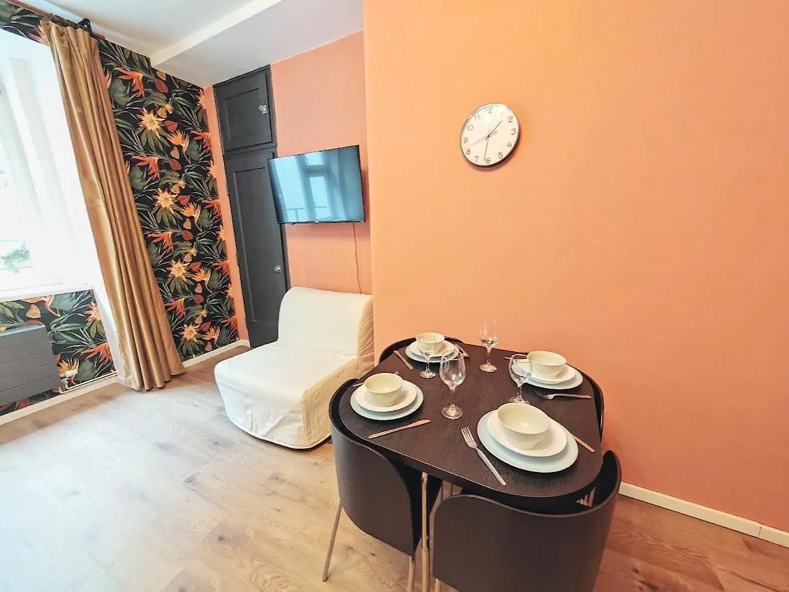 Zizkov Studio -004- Prague Apartment